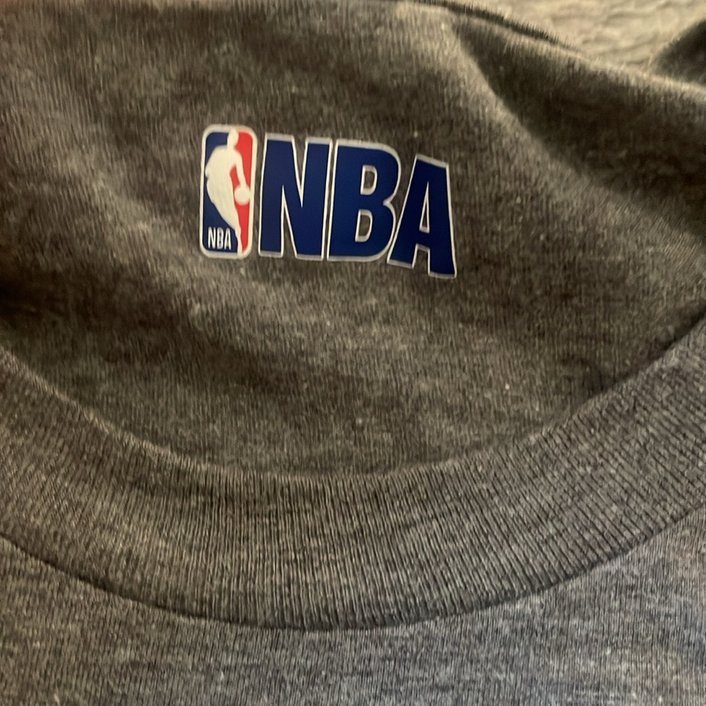 Denver Nuggets Graphic T-Shirt 609 - Picture 3 of 4